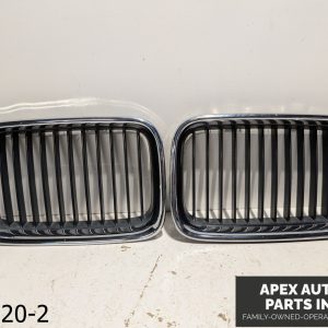 OEM 1993-1994 BMW 325IC 2.5L Pair Of Left & Right Front Bumper Grilles