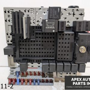 OEM 2001-2004 Volvo XC70 2.4L Fuse Box Engine