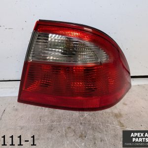 OEM 2001-2005 Saab 9-5 3.0L RIGHT RH PASSENGER SIDE REAR BRAKE TAIL LIGHT