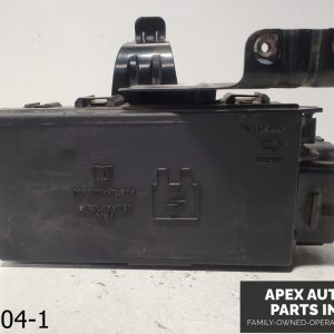 OEM 2002-2005 Ford Explorer Sport Trac 4.0L Fuse Box Engine Excluding Sport Trac