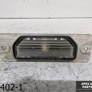 OEM 2003-2005 Infiniti FX35 3.5L REAR LICENSE PLATE LIGHT LAMP