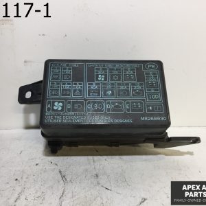 OEM 2003 Mitsubishi Montero Front ECU Relay Control Module MR515657