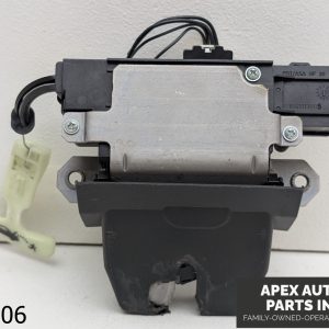 OEM 2004-2007 Volvo S40 2.4L Rear Electronic Trunk Latch/Lock Assembly