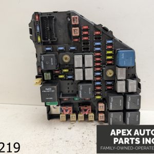 OEM 2004 Cadillac SRX 4.6L Engine Fuse Relay Circuit Junction Box Block