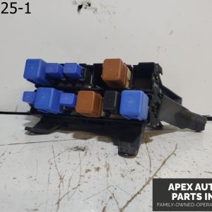 OEM 2004 Infiniti I35 Fusebox Fuse Box Relay Module 7154-3054