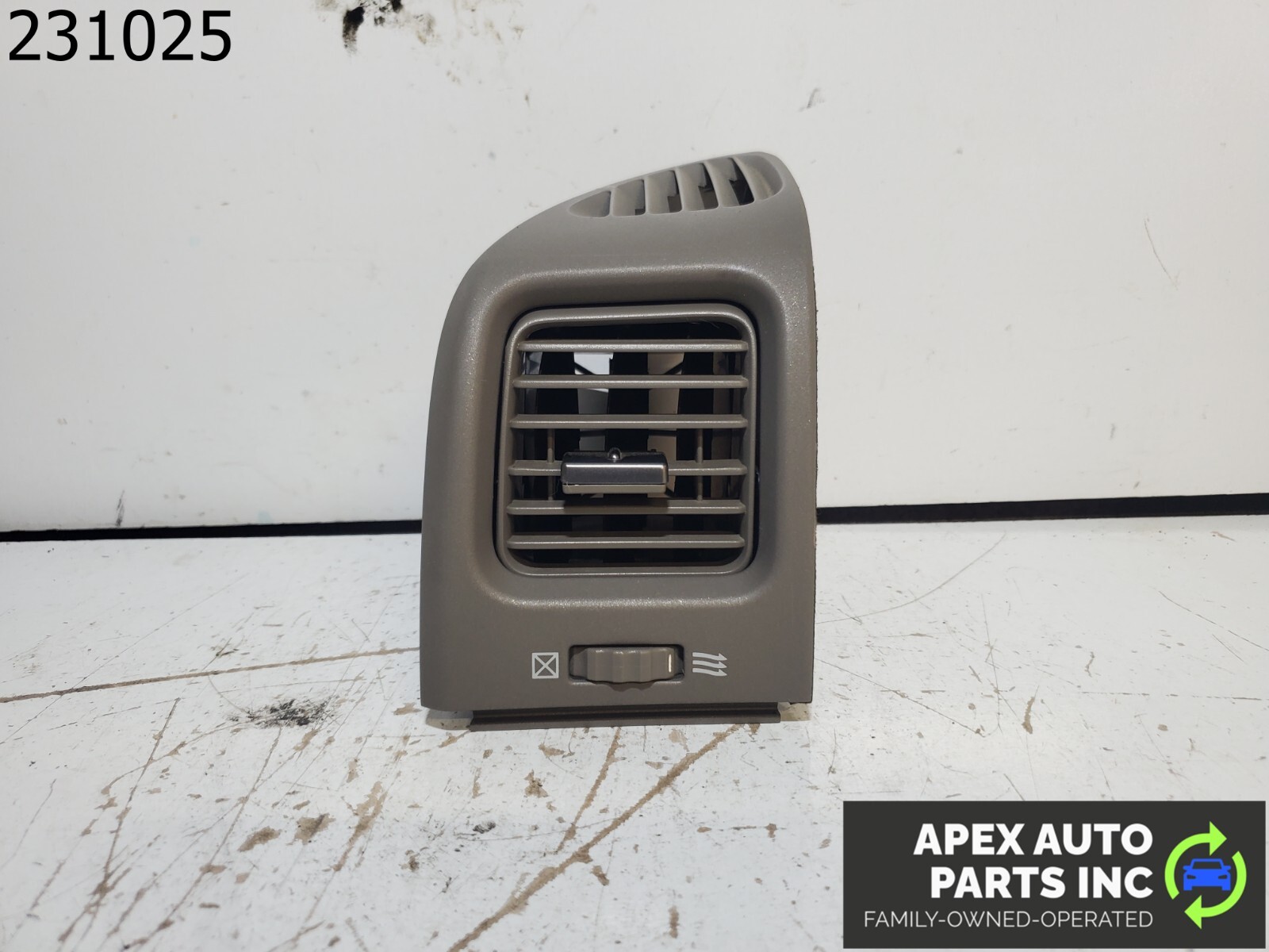 OEM 2004 Infiniti I35 Left Driver LHD Side Dash Air Vent AC Heat Duct Gray