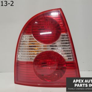 OEM 2004 Volkswagen Passat 1.8L Driver Tail Light W8 8 Cylinder Sedan 1081309