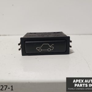 OEM 2005 BMW 325i 2.5L Trunk Open Release Unlock Button Switch Control