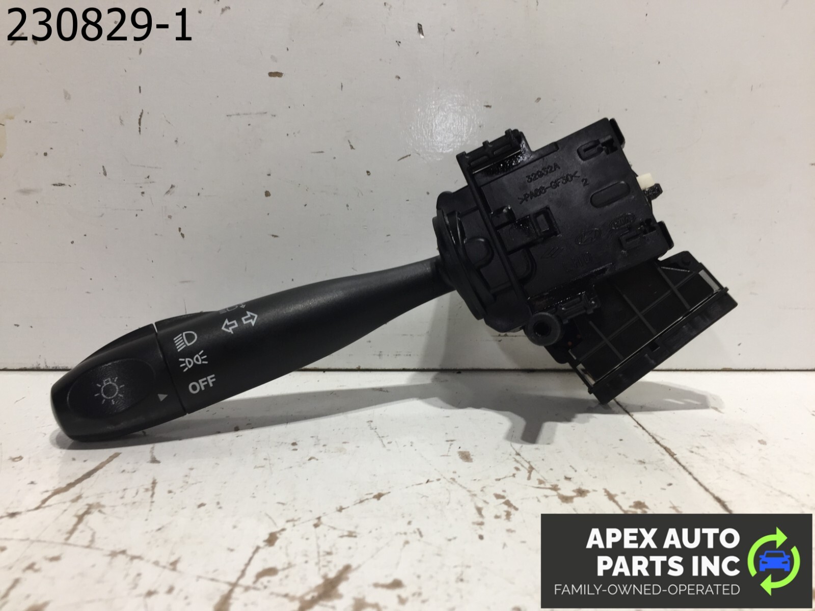 OEM 2006-2011 ACCENT RIO HEADLIGHT TURN SIGNAL SWITCH USED 93410-1G000