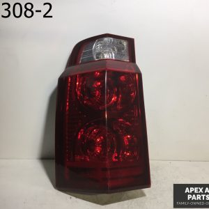 OEM 2006 Jeep Commander Driver Side Tail Light Taillight P03B08002