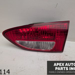 OEM 2006 Subaru Tribeca 3.0L Right Passenger Side Tail Light Inner