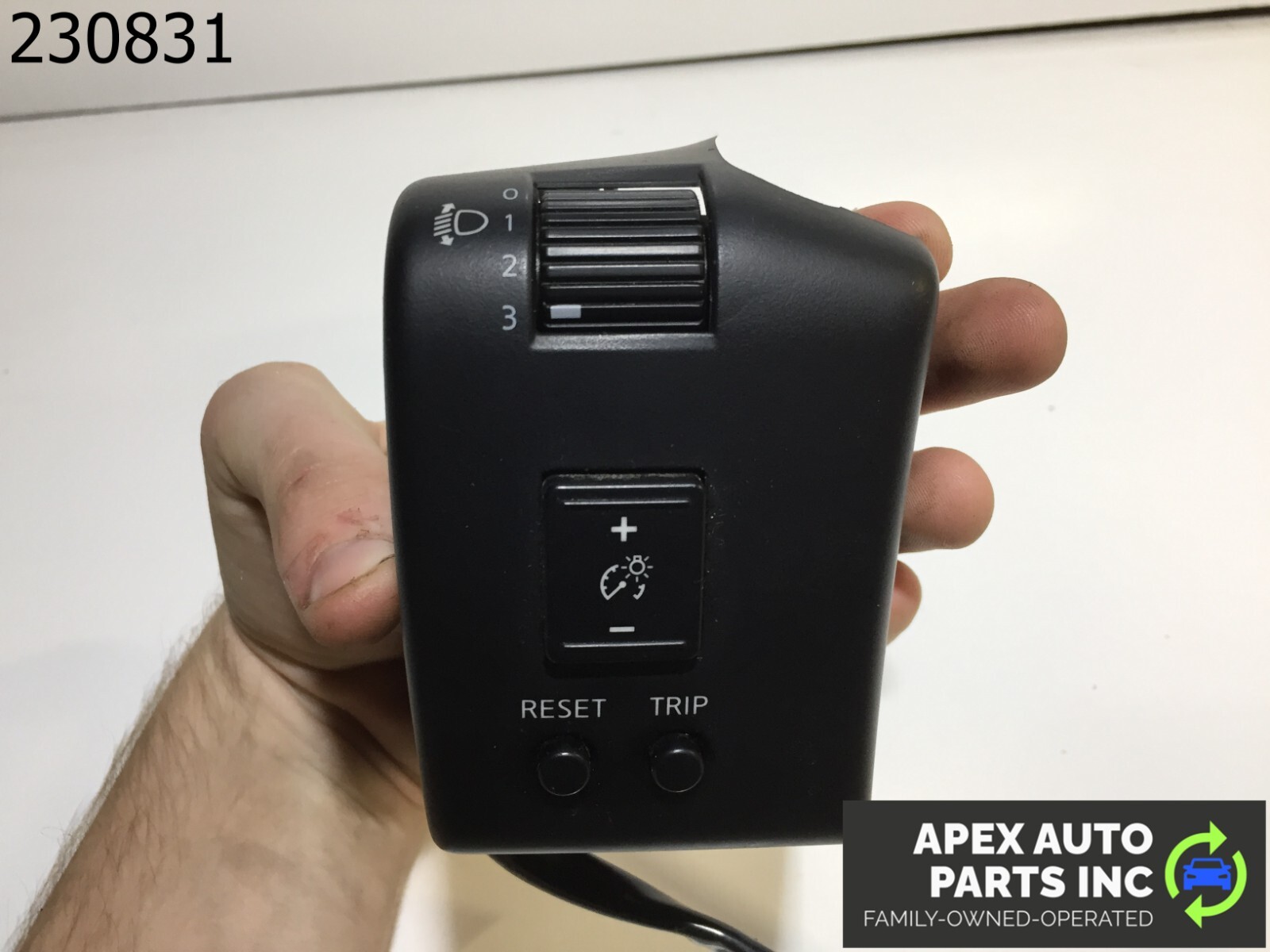 OEM 2007 2008 INFINITI FX35 HEADLIGHT LEVEL CONTROL DIMMER SWITCH - Image 9