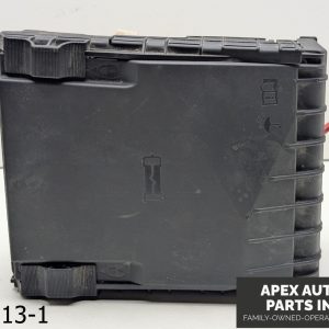 OEM 2007-2011 Volkswagen EOS 2.0L ENGINE BAY FUSE BOX PART