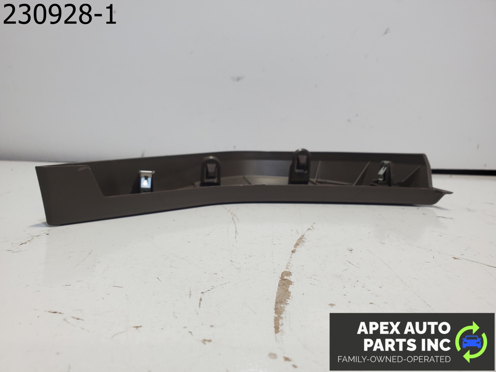 OEM 2008 Nissan Altima Passenger RH Dash End Cap Used 68421JA01C - Image 8