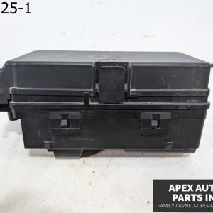 OEM 2009 Chevrolet Malibu 2.4L Fuse Box Engine Bay L11