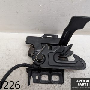 OEM 2009 Chevrolet Silverado 5.3L Hood Latch