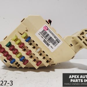 OEM 2009 Hyundai Genesis 3.8L Interior fuse junction box 91950-3M200