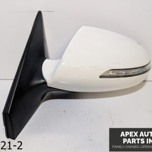 OEM 2011-2013 Kia Sportage 2.4L Driver Side View Mirror Power W Turn Signal