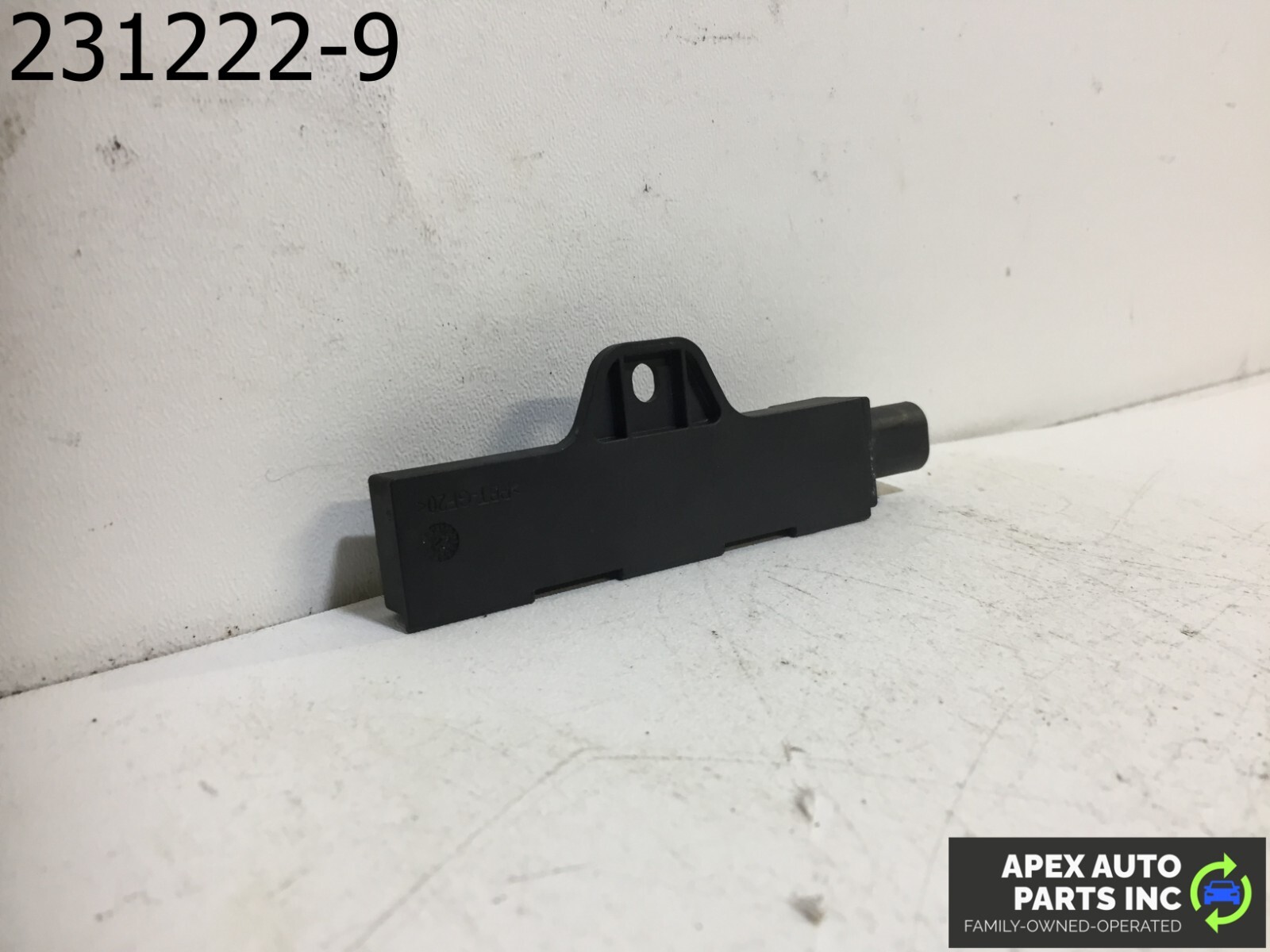 OEM 2011 BMW 550i Keyless Entry Interior Convenience Antenna - Image 6