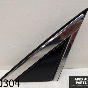 OEM 2011 Cadillac SRX 3.0L RIGHT PASSENGER SIDE FENDER MIRROR TRIM CORNER