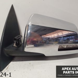 OEM 2011 Chevrolet Traverse 3.6L DRIVER LEFT SIDE VIEW MIRROR w TURN SIGNAL