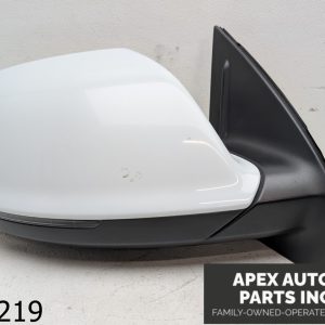 OEM 2012 Audi Q7 3.0L  Front Right Side Mirror Assembly