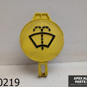 OEM 2014 Chrysler Town & Country 3.6L Wiper Cap