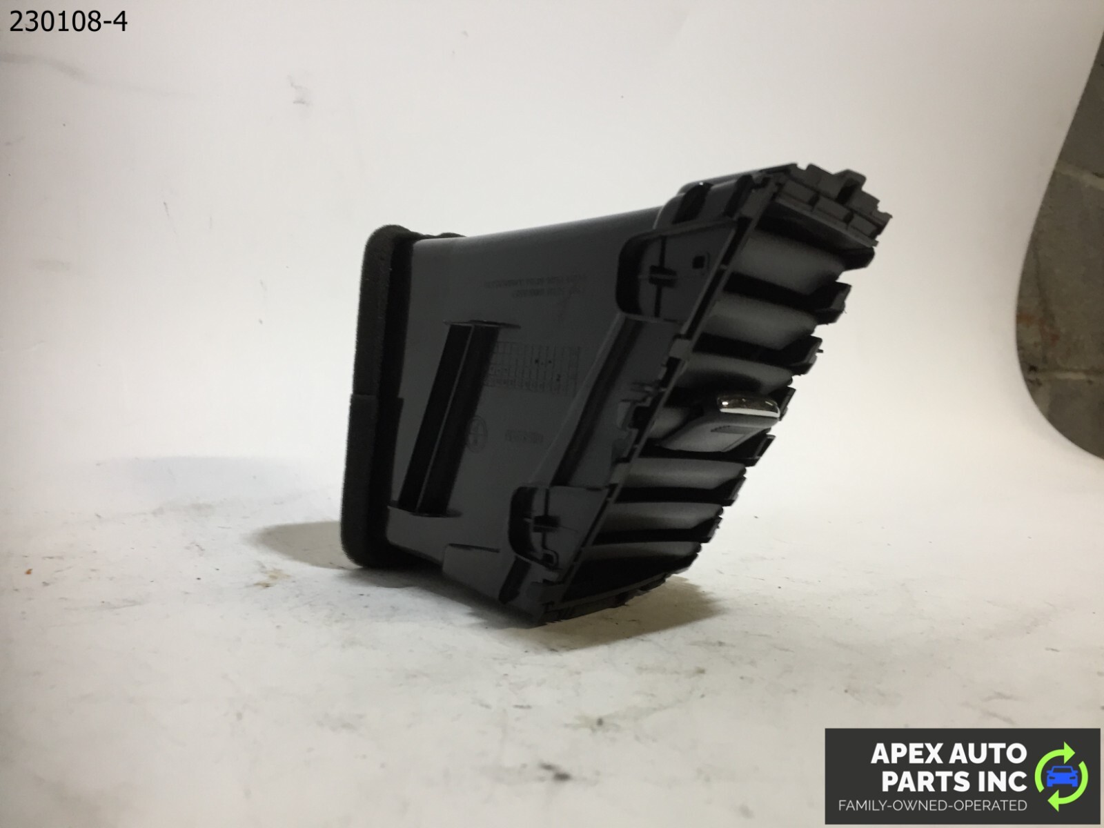 OEM 2014 Infiniti QX60 FRONT DASH CENTER LEFT SIDE AC AIR VENT GRILL - Image 3