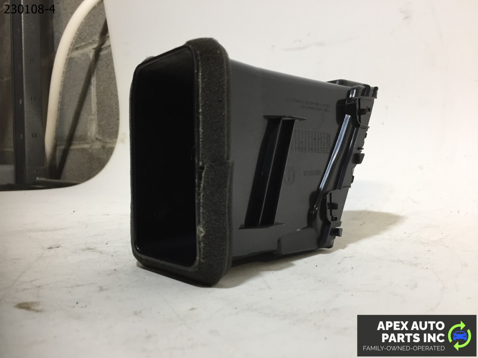 OEM 2014 Infiniti QX60 FRONT DASH CENTER LEFT SIDE AC AIR VENT GRILL - Image 7