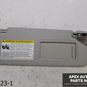 OEM 2015-2016 AUDI A3 1.8L Passenger Sun Visor Illuminated