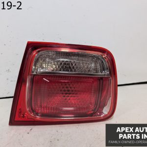 OEM 2015 Chevrolet Malibu 2.5L RH Passenger Side Inner Taillight 22907311