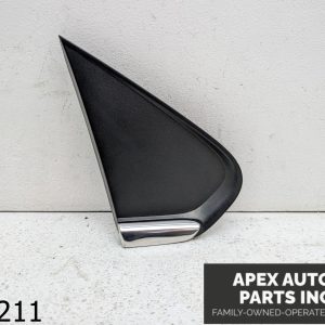 OEM 2015 Chevrolet Trax 1.4L Front Right Side Corner Molding