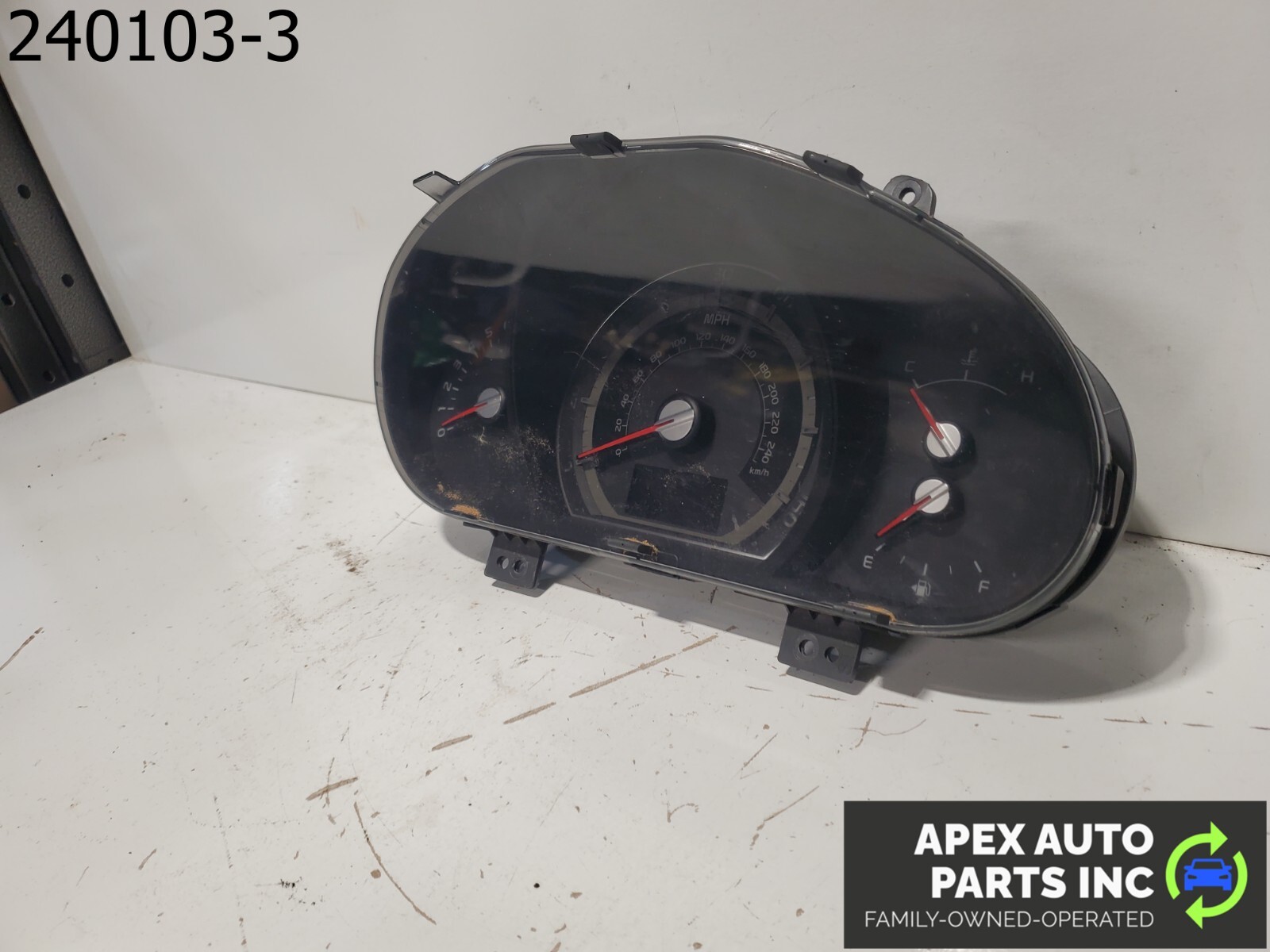 OEM 2015 KIA Sportage Speedometer Cluster US Market Conventional Ignition - Image 3