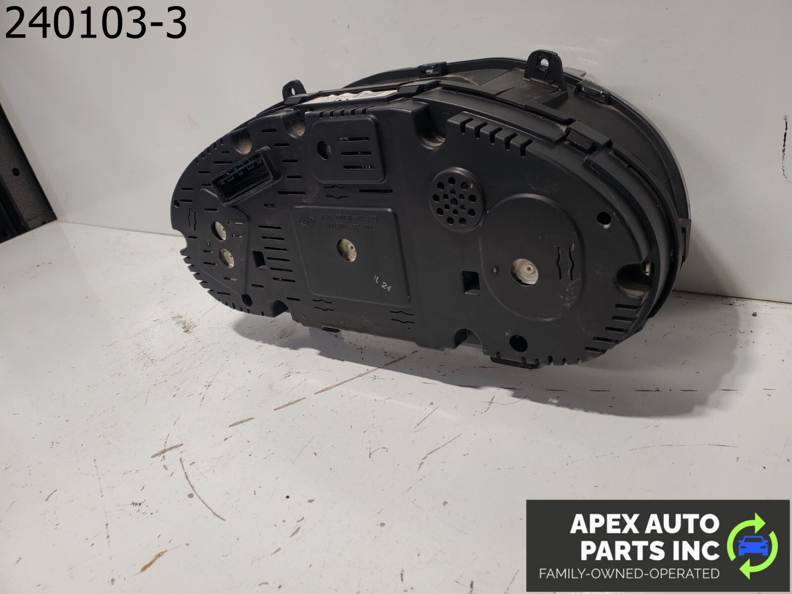 OEM 2015 KIA Sportage Speedometer Cluster US Market Conventional Ignition - Image 6