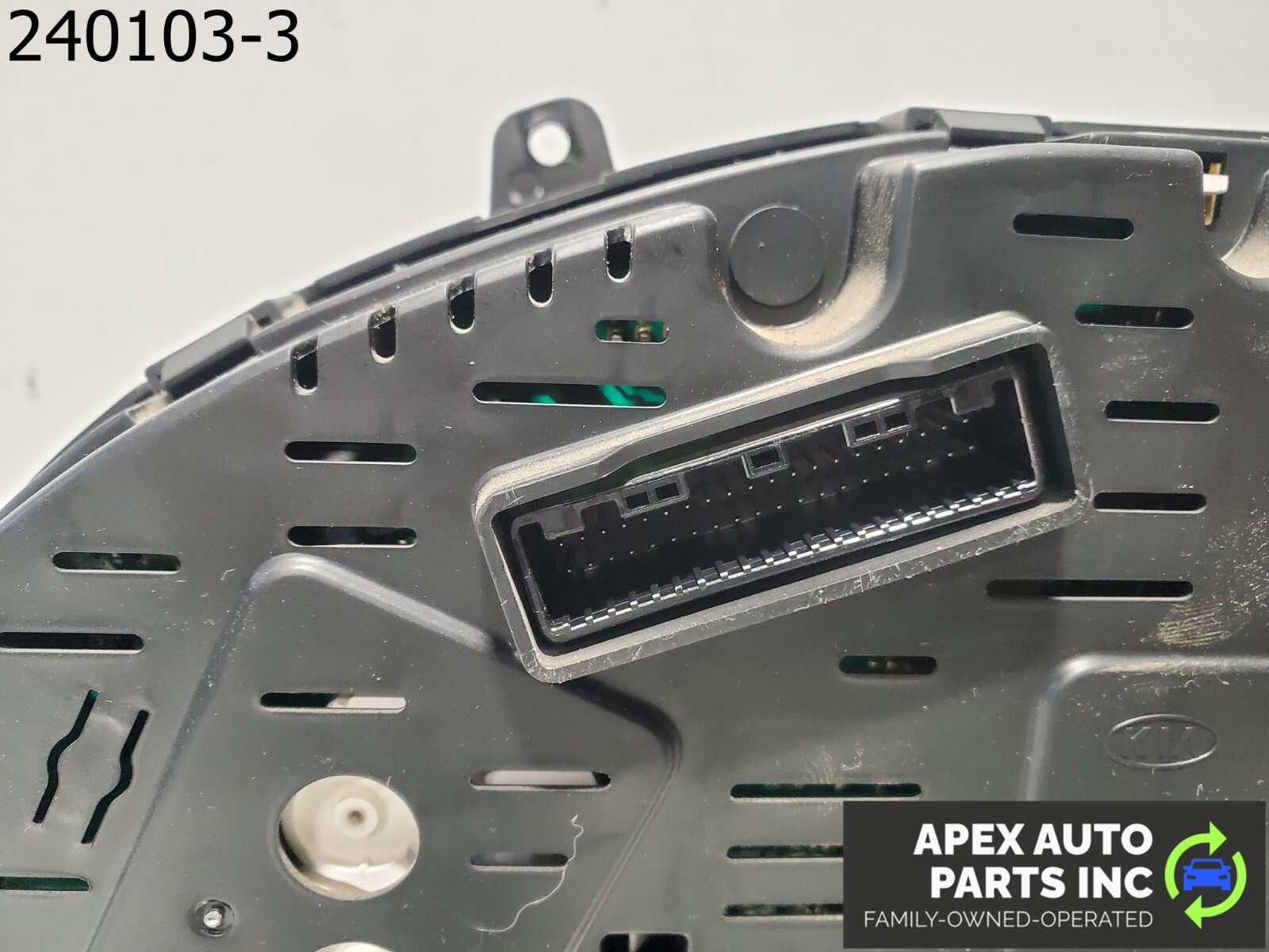 OEM 2015 KIA Sportage Speedometer Cluster US Market Conventional Ignition - Image 8