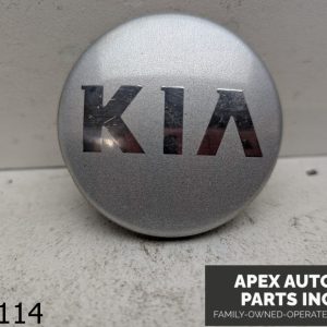 OEM 2015 Kia Sorento 3.3L Silver Wheel Center Cap Hub