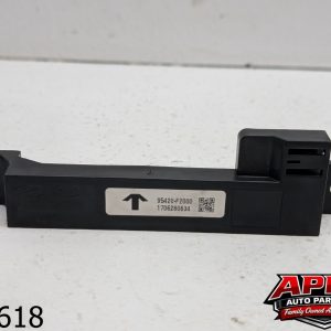OEM 2018 Hyundai Elantra 2.0L Smart Key Antenna