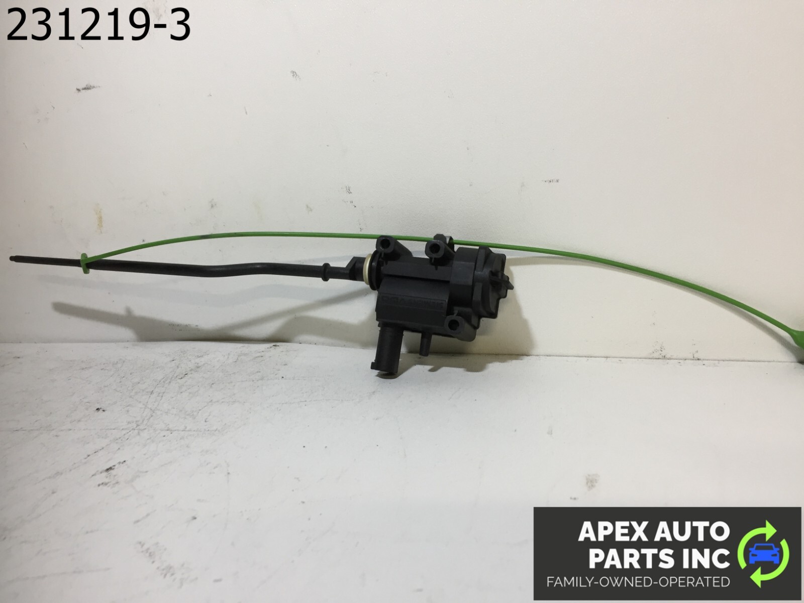 OEM BMW 328i 2009 Fuel Flap Actuator Motor 98588004 07-14 - Image 4