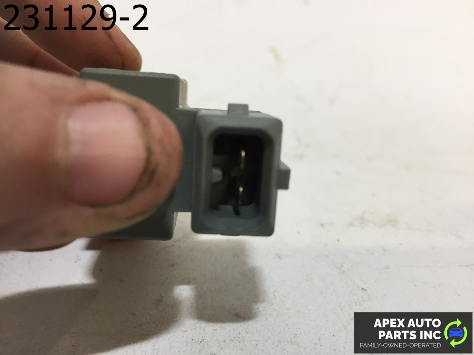 OEM BMW 745Li 2003 Air Valve Solenoid Vacuum Switch 7516376 - Image 8