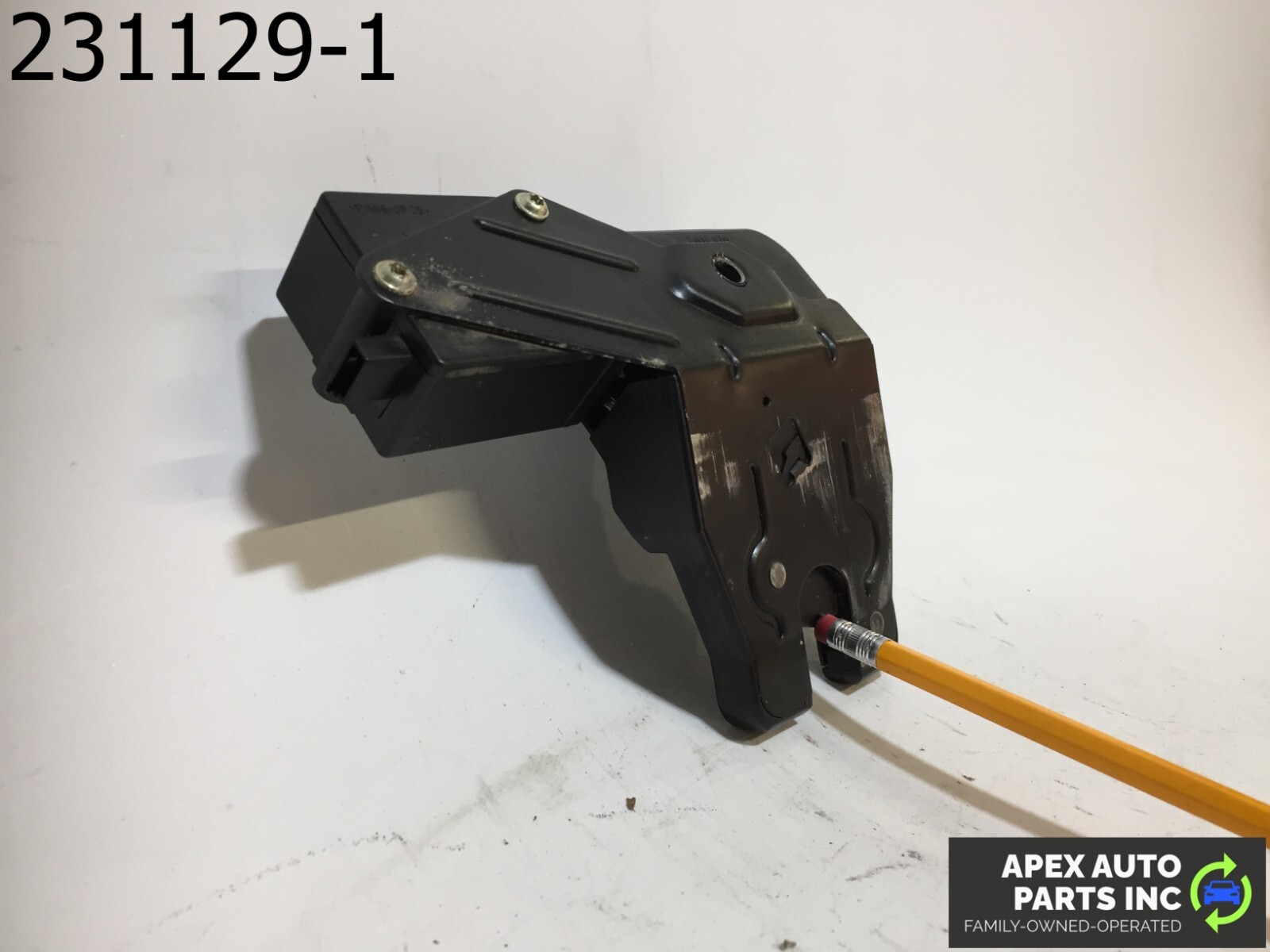 OEM BMW 745Li 2003 Rear Trunk Deck Lid Lock Latch Actuator - Image 3