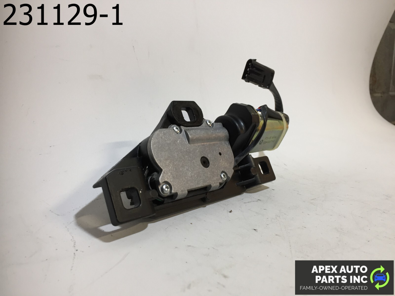 OEM BMW 745Li 2003 Trunk Lid Closer Actuator Lock Drive Motor - Image 6