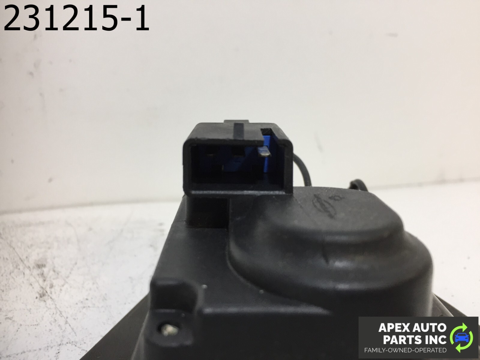 OEM Chrysler 300 2006 TRUNK LID LATCH POWER LOCK ACTUATOR MOPAR - Image 8