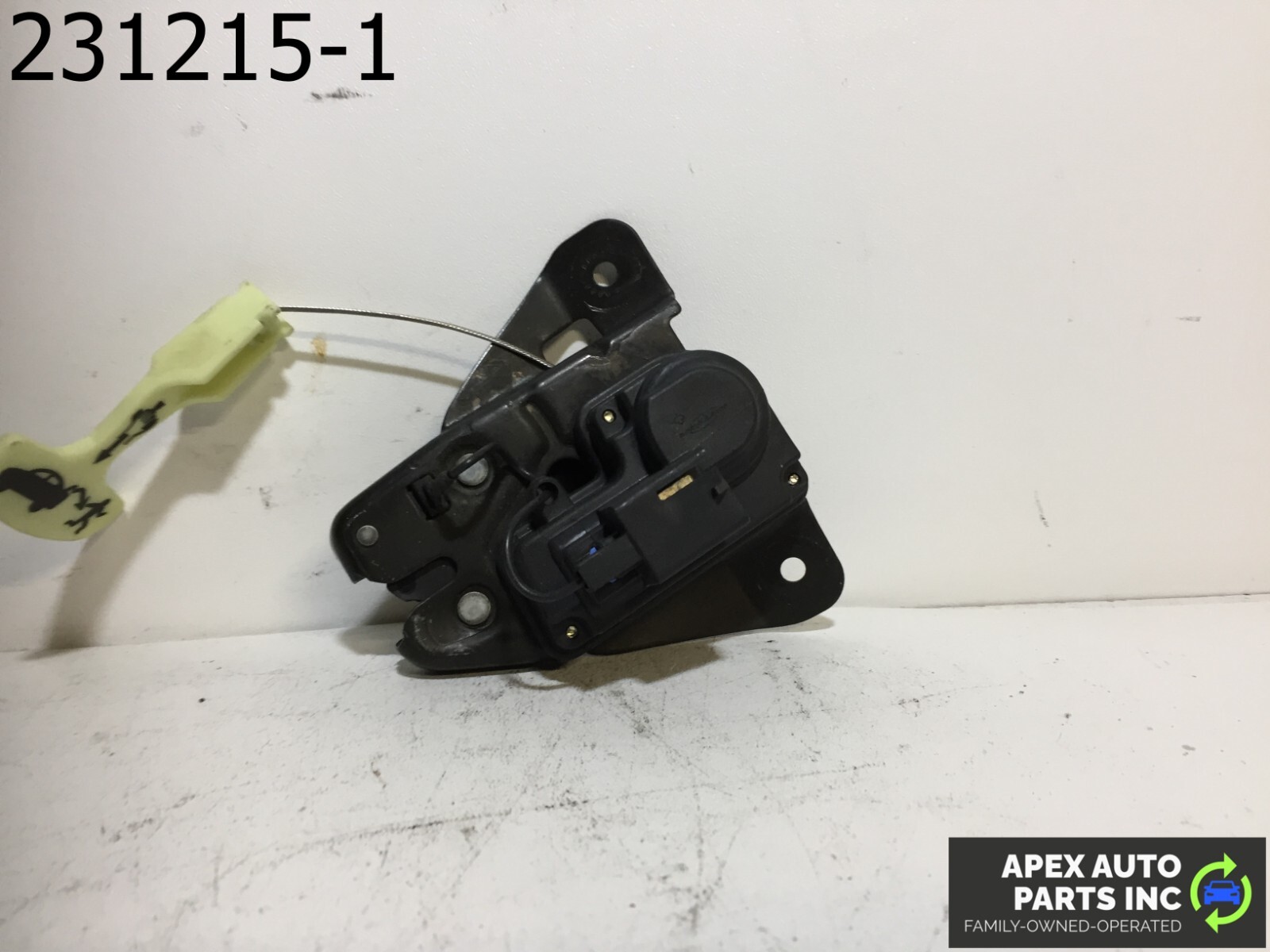 OEM Chrysler 300 2006 TRUNK LID LATCH POWER LOCK ACTUATOR MOPAR