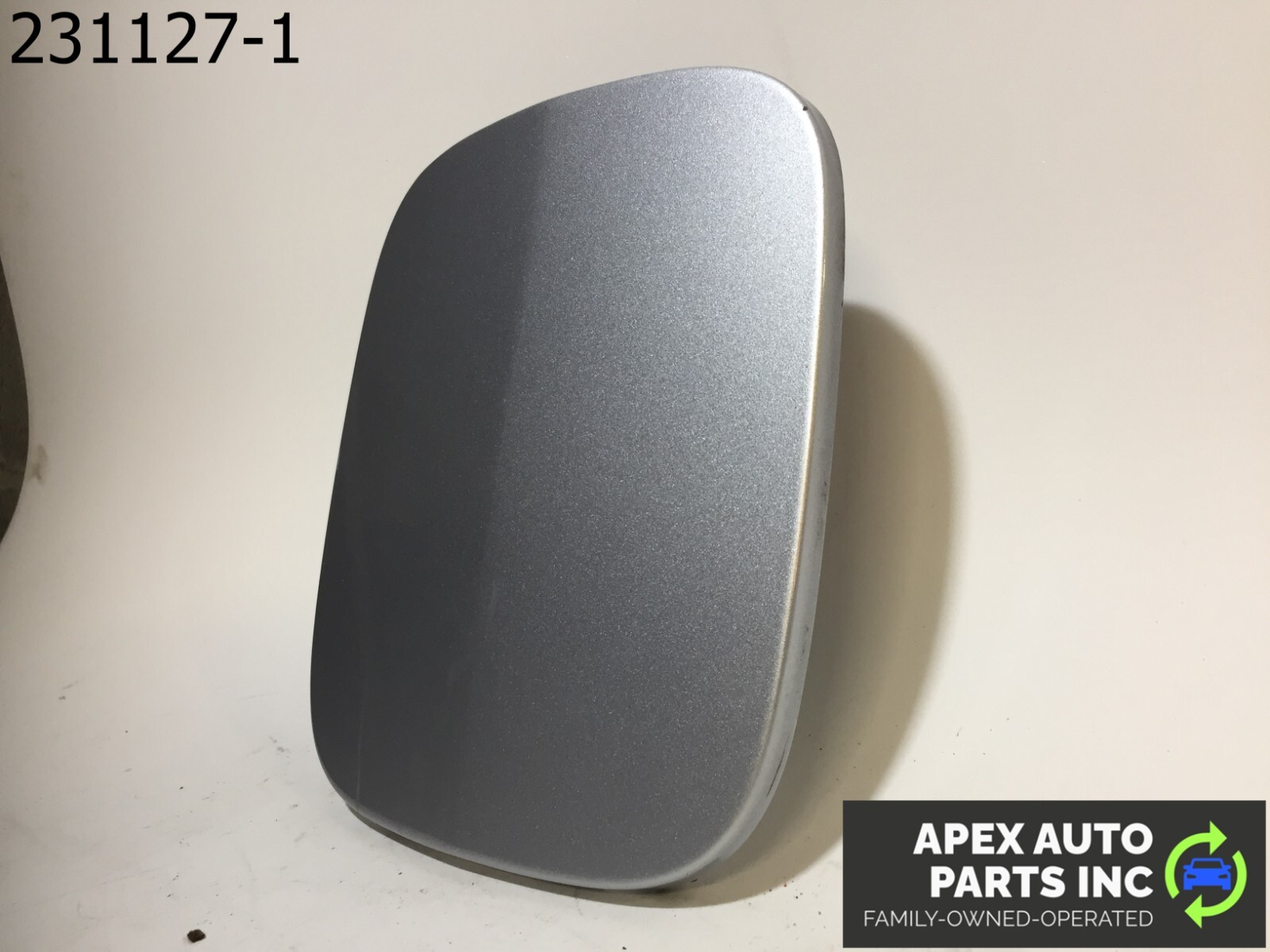 OEM Honda Accord 2005 A/T GAS FUEL DOOR LID - Image 4