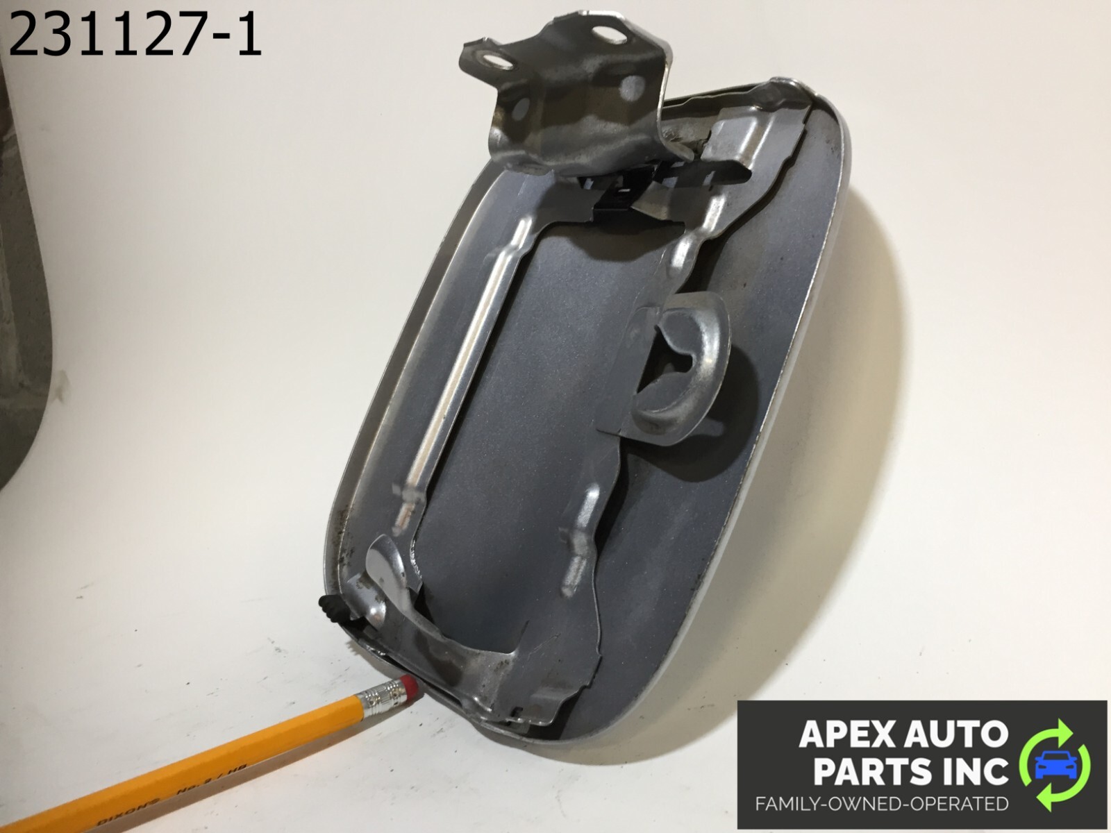 OEM Honda Accord 2005 A/T GAS FUEL DOOR LID - Image 7