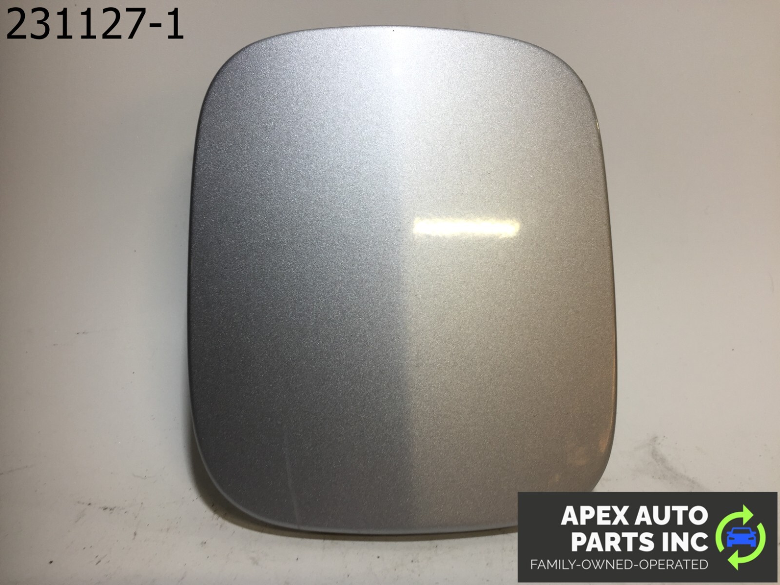 OEM Honda Accord 2005 A/T GAS FUEL DOOR LID