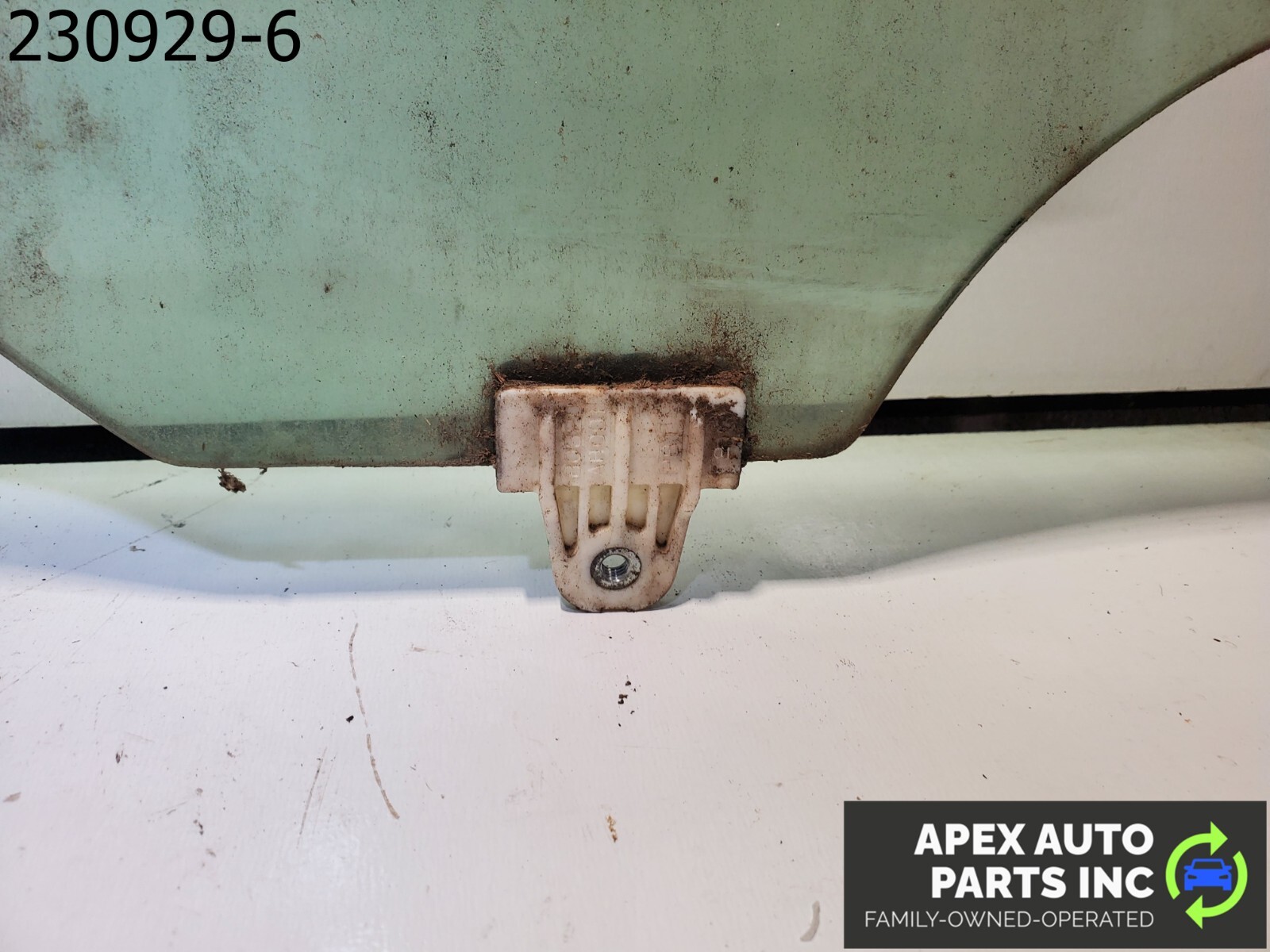 OEM Infiniti G25 G35 G37 Q40 4Dr Sedan Driver Side Left Front Door Window Glass - Image 9