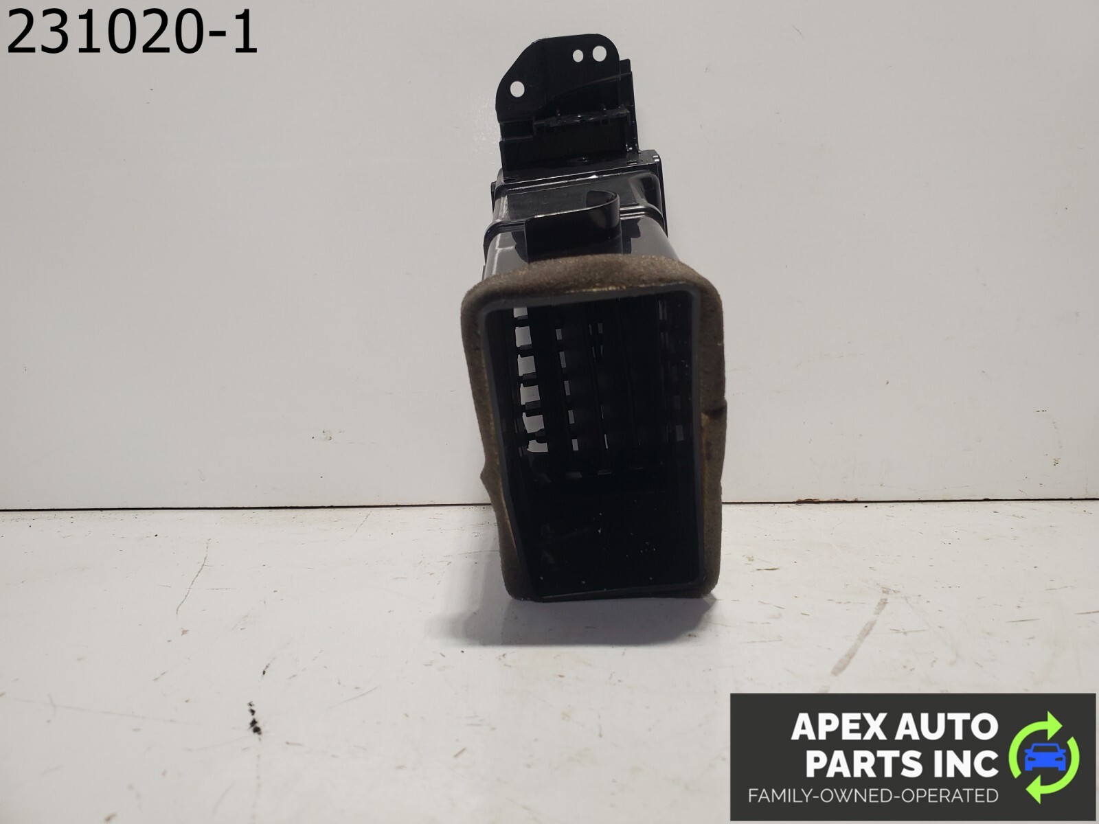 OEM Kia Sedona 08 Front Left Driver Center Dash A/C Air Vent Grille OEM - Image 6