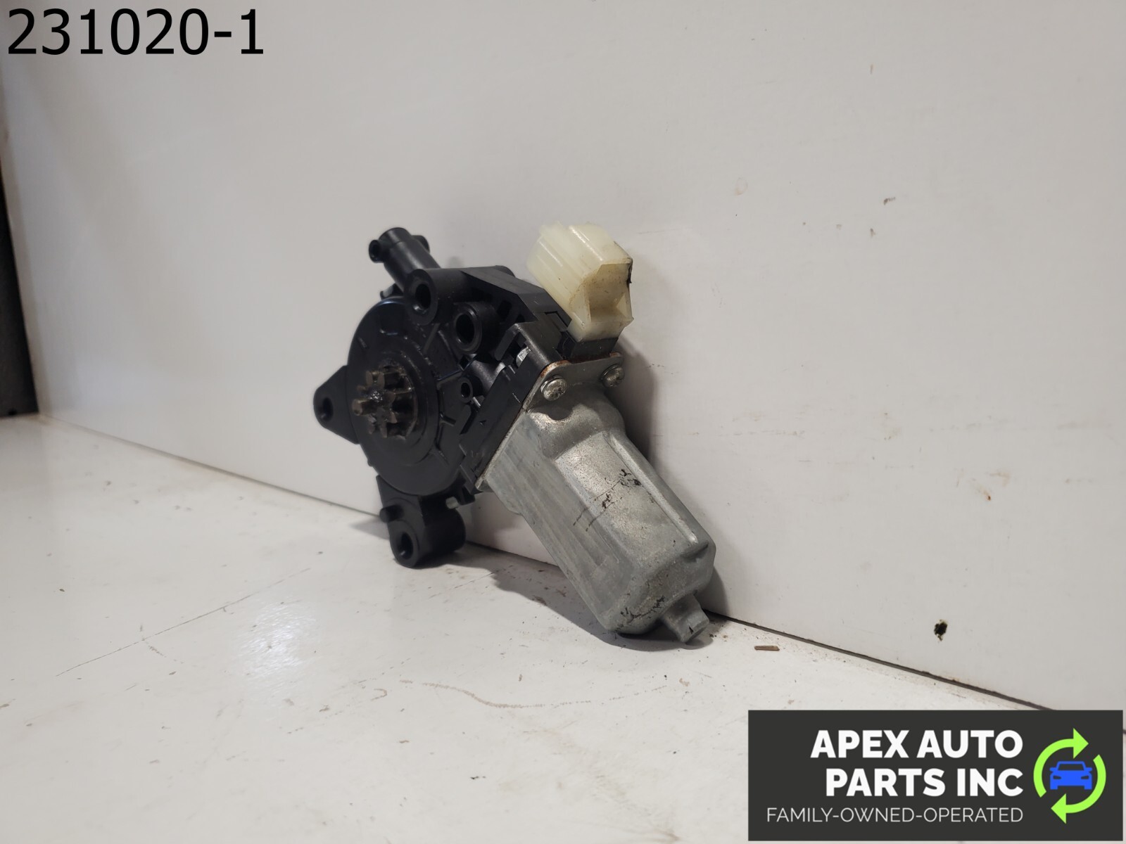 OEM Kia Sedona 08 left window Glass Motor