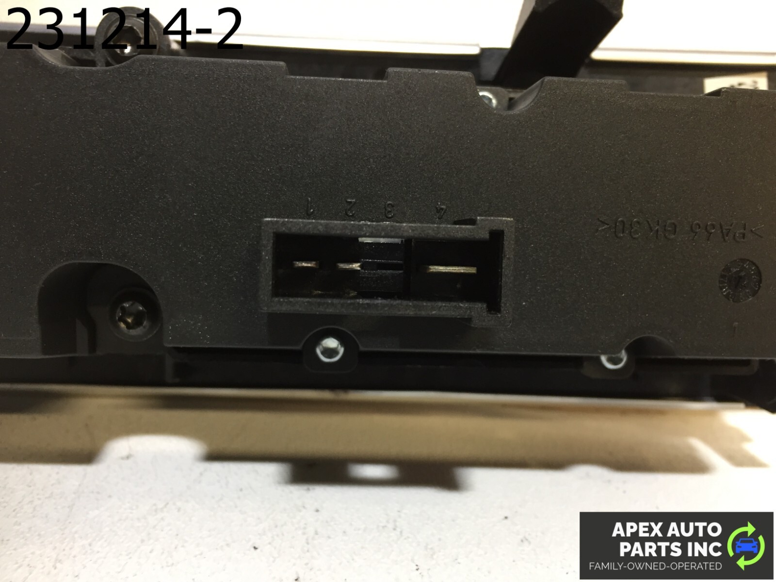 OEM Mercedes C230 2006 HAZARD SWITCH LIGHT DOOR LOCK HEATED SEAT CONTROL - Image 9